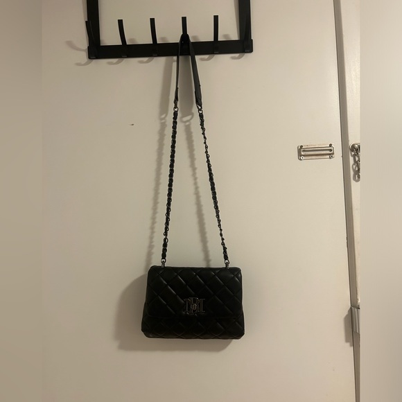 Badgley Mischka Black Quilted Leather Crossbody Bag - Picture 3 of 10